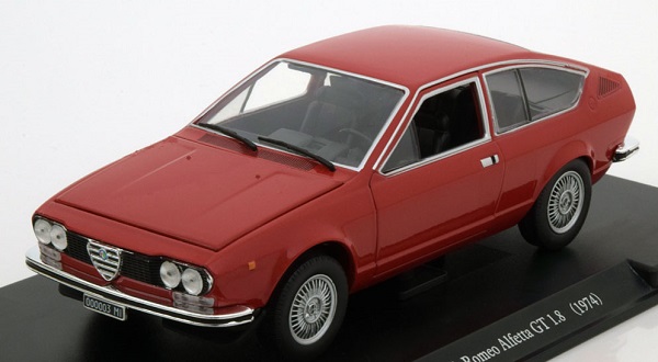 Модель 1:24 Alfa Romeo Alfetta GT 1.8 - red